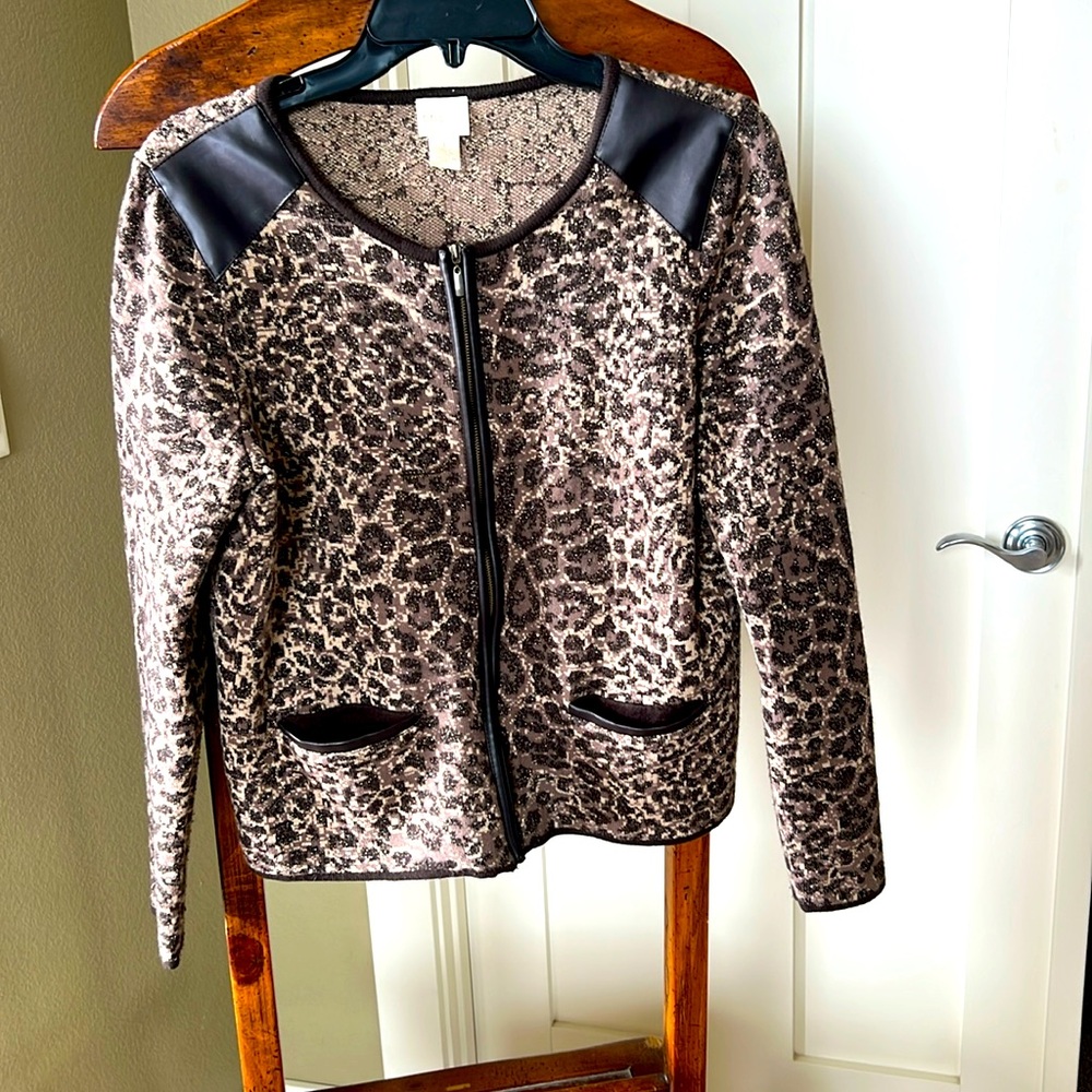 Ladies jacket. Shiny animal print with leather piping detail